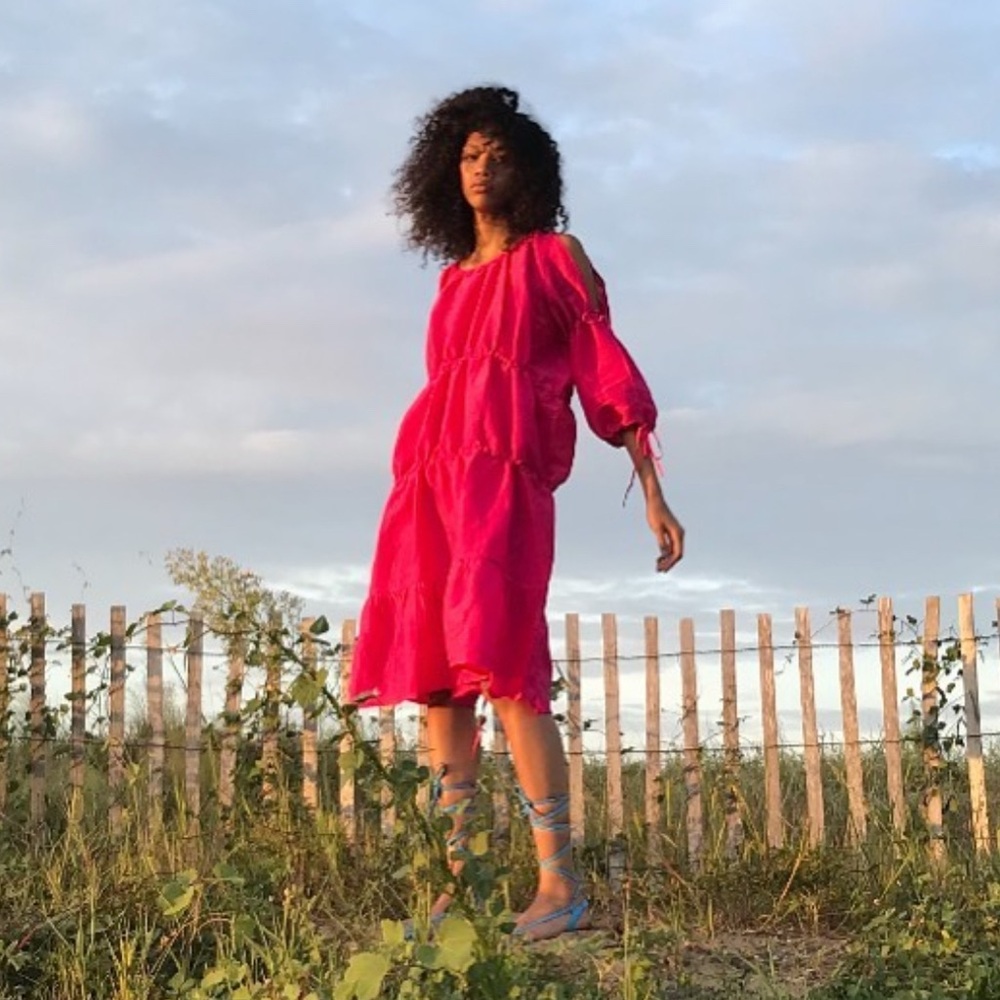 Elegant Pink Midi Dress